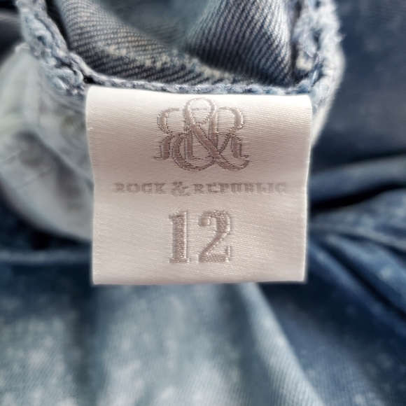 Rock & Republic distressed splatter paint jeans C44 - Picture 3 of 9